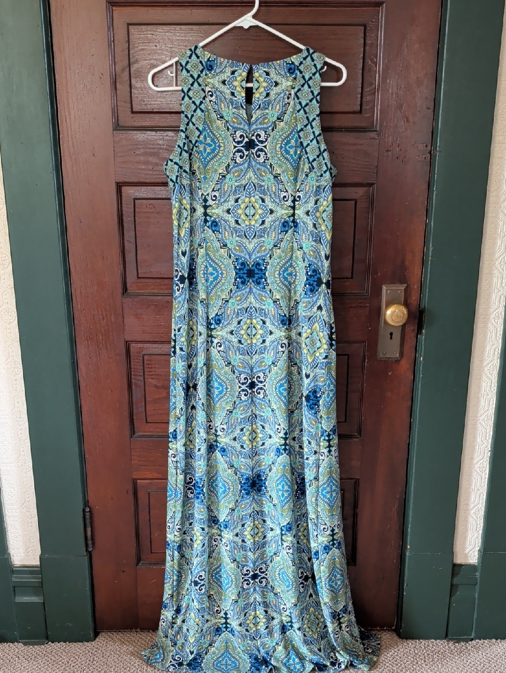 Blue and Green Paisley Patterned sleeveless Maxi Dress - Picture 5 of 7